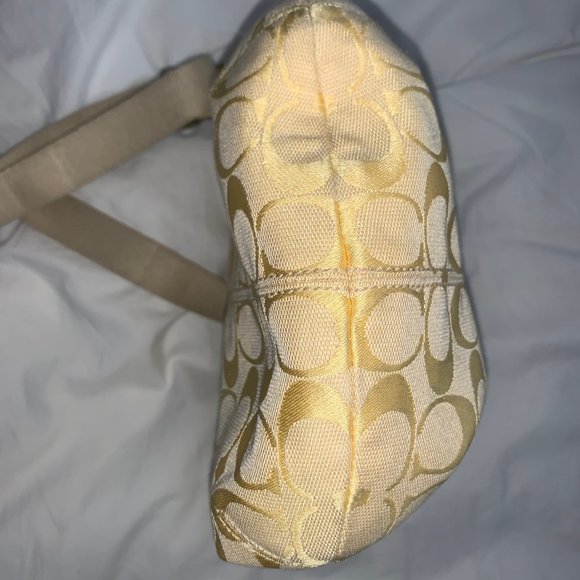 COACH YELLOW LOGO PURSE ZIP TOP - Picture 6 of 8